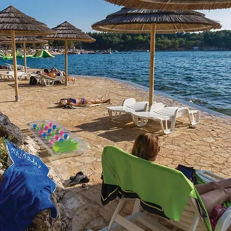 Pet Friendly Apartment In Porec With Wifi * Poreč